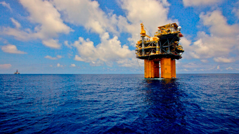 Guardia Costera de Estados Unidos reporta mega derrame de petróleo en Golfo de México 