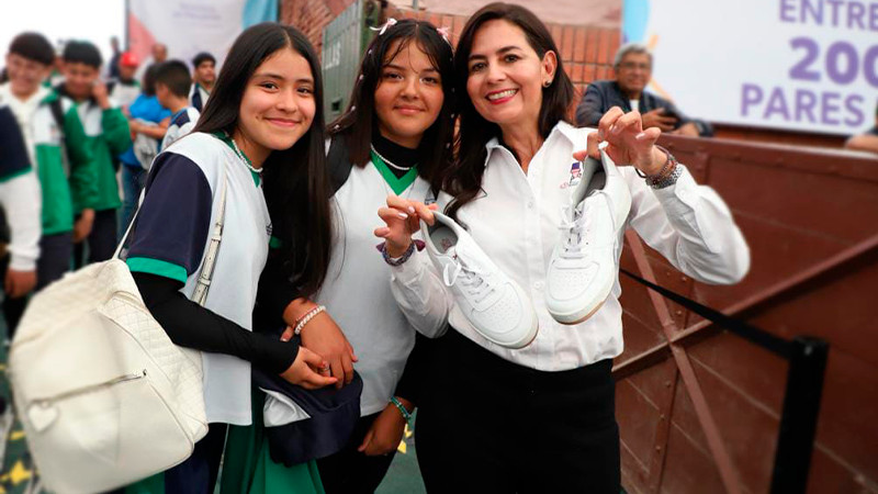 Con Jalo a estudiar se distribuirán 135 mil tenis al interior del estado: SEE