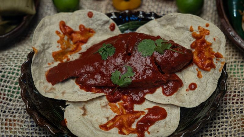 Cocineras tradicionales encenderán los fogones en Morelia, Michoacán