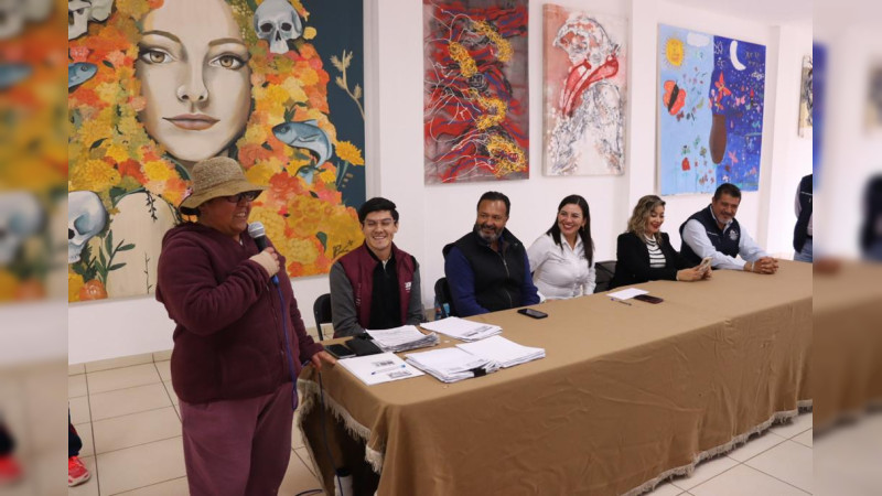 Entrega Bienestar apoyos económicos a mujeres con cáncer de Pátzcuaro