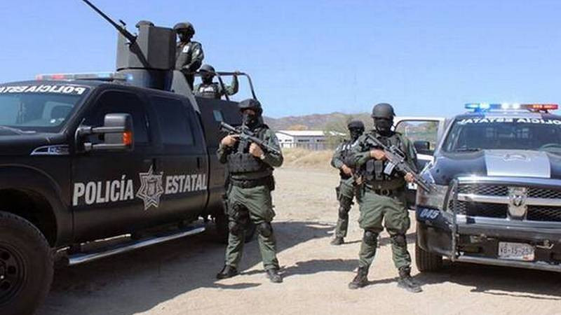 Detienen a policía de Baja California acusado de traficar sustancias ilícitas 