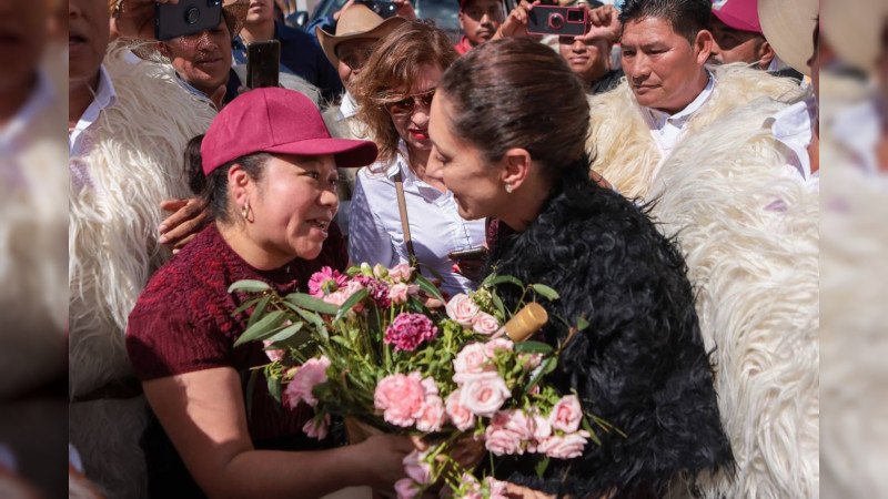 ’’Vamos a gobernar para las mujeres de México, que llegue una mujer es un símbolo de la Transformación’’: Claudia Sheinbaum 