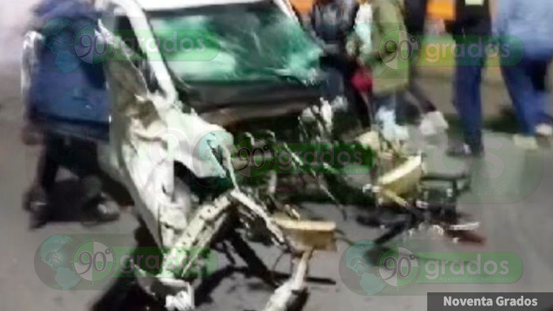 Dos heridos graves en accidente en Bernardo Quintana, Querétaro