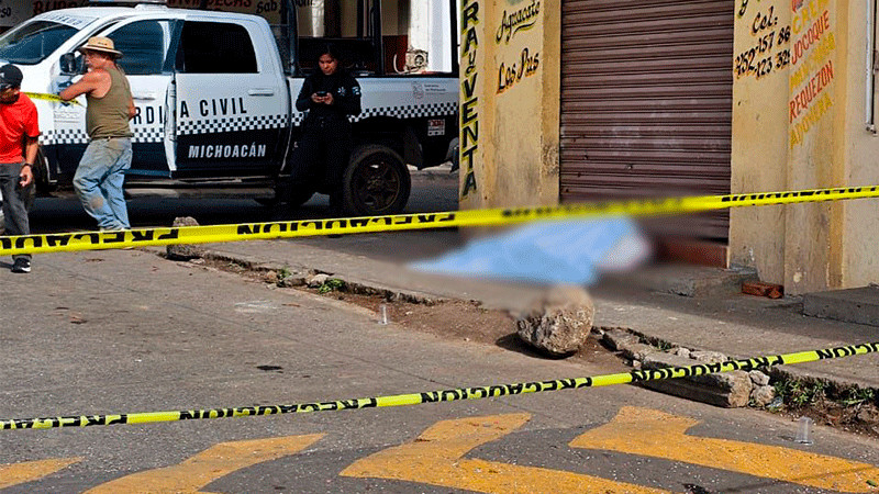 Motosicarios matan a balazos a un hombre en Caltzontzín, Uruapan 