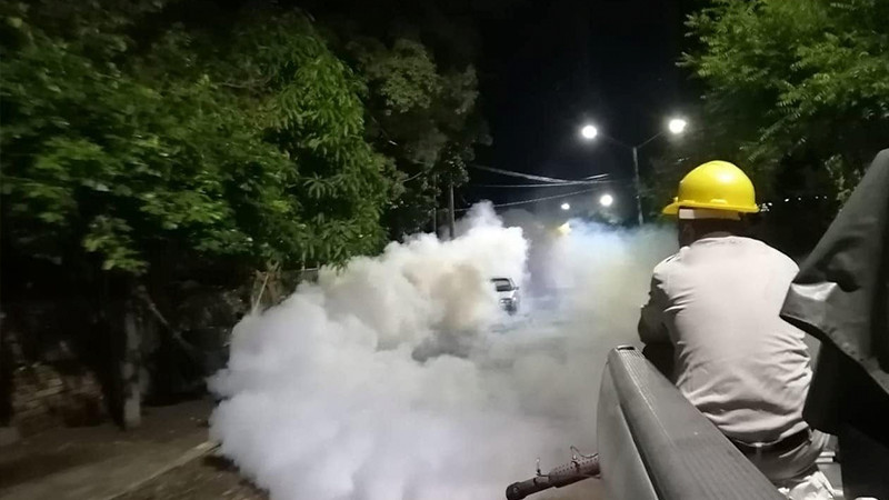 Salud Michoacán protege contra el dengue a 4 mil habitantes de Apatzingán 