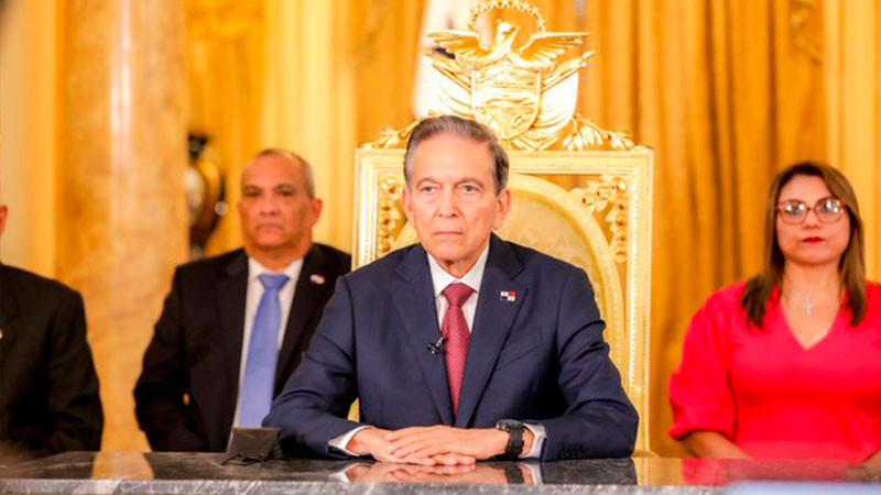 Presidente de Panamá anuncia cierre de mina, tras fallo de judicial 