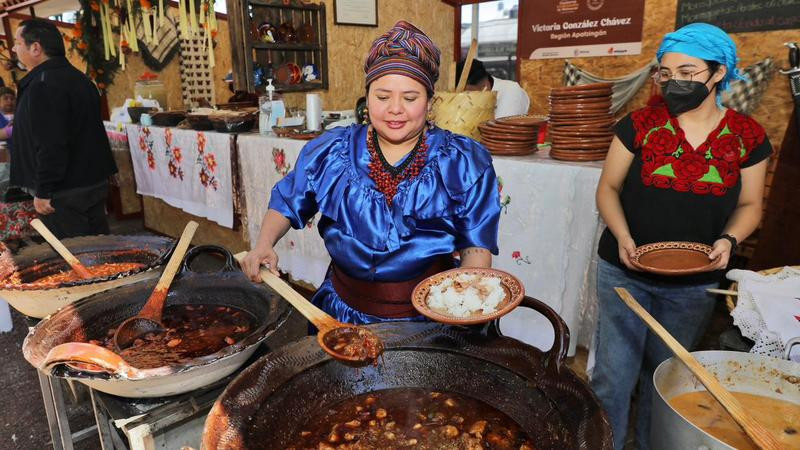Se deleitaron 38 mil personas con platillos de cocineras tradicionales en Morelia, Michoacán