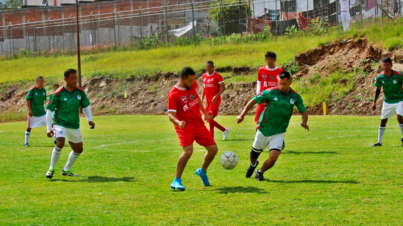 Arranca en centros penitenciarios de Charo, torneo de futbol para internos