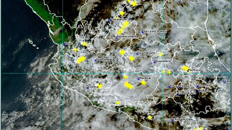 Intervalos de chubascos con lluvias puntuales fuertes, pronóstico para esta tarde-noche en Michoacán 