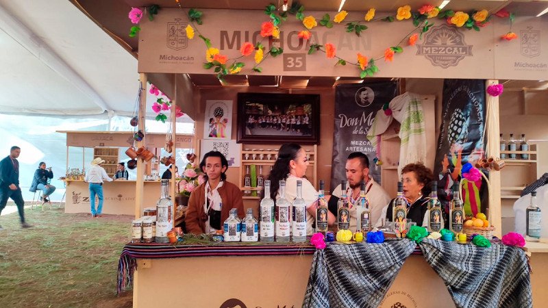 Inauguran Encuentro Nacional del Mezcal en Morelia