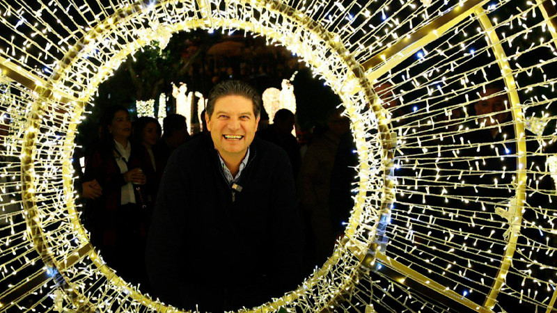 Espectacular iluminación e inicio de fiestas decembrinas en Morelia