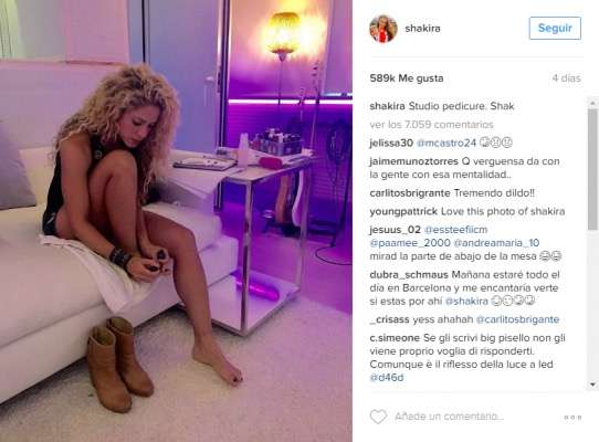 ¿Dónde está Piqué?, Shakira mostró un dildo sin querer en Instagram  