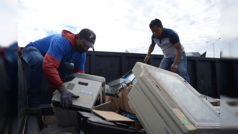 Recolectan más de 28 toneladas de residuos eléctricos y electrónicos, en Querétaro 
