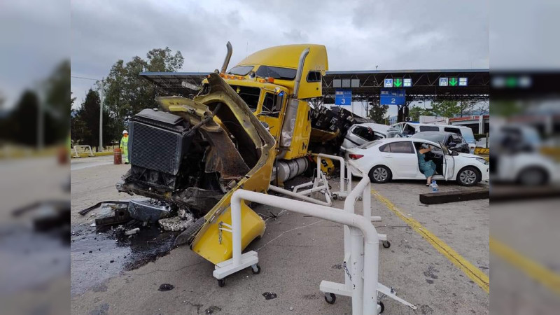 Accidente la autopista México-Guadalajara dejó ocho heridos