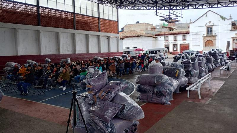 Entrega DIF Michoacán más de 5 mil cobijas para 31 comunidades 