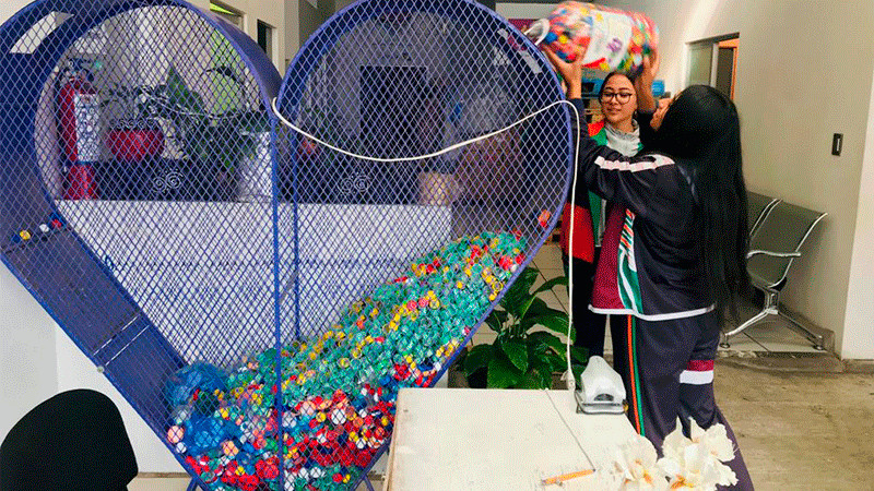 Estudiantes del Cecytem Hidalgo ayudan a menores con cáncer 