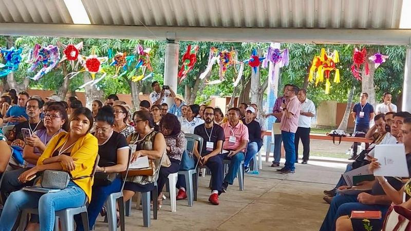 Docentes de la Costa de Michoacán construyen propuestas pedagógicas en encuentro regional: SEE 