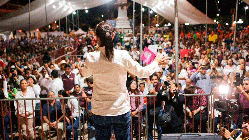 Claudia Sheinbaum hace llamado a seguir formando Comités de Defensa de la 4T desde Acatlán de Osorio, Puebla 