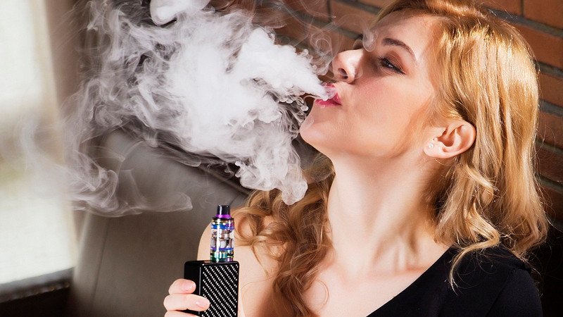 Secretaría de Salud muestra preocupación por revés de la SCJN contra prohibición de "vapes" 