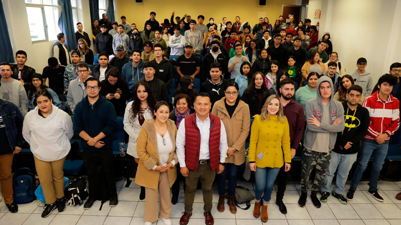 Juventudes concentran el presente y el futuro de México: Torres Piña 