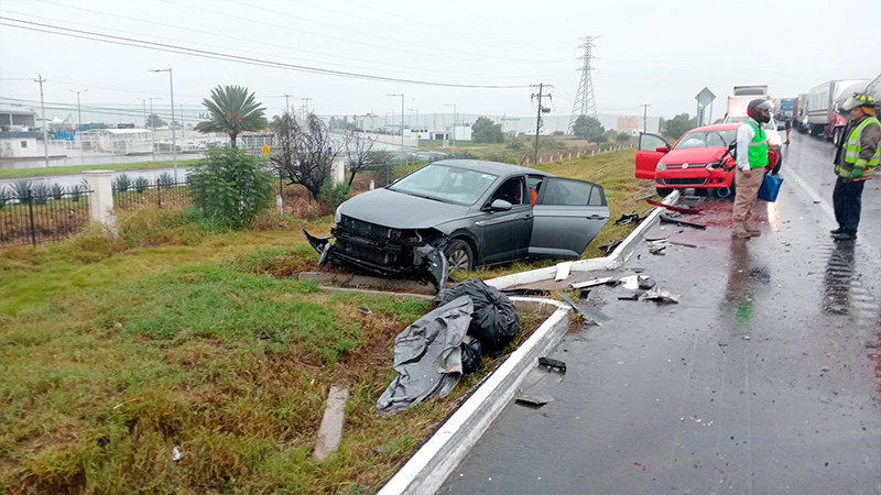 Se registra accidente sobre la autopista Apaseo el Grande-Celaya 