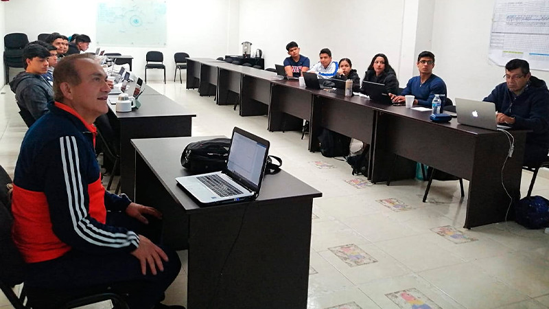 Actualización y formación permanente para docentes e investigadores: SEE Michoacán 