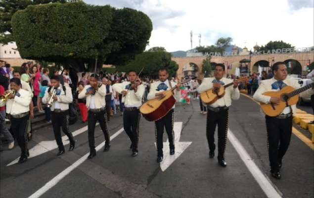 Con gran éxito se desarrolló el primer festival del Mariachi en Morelia  - Foto 1 