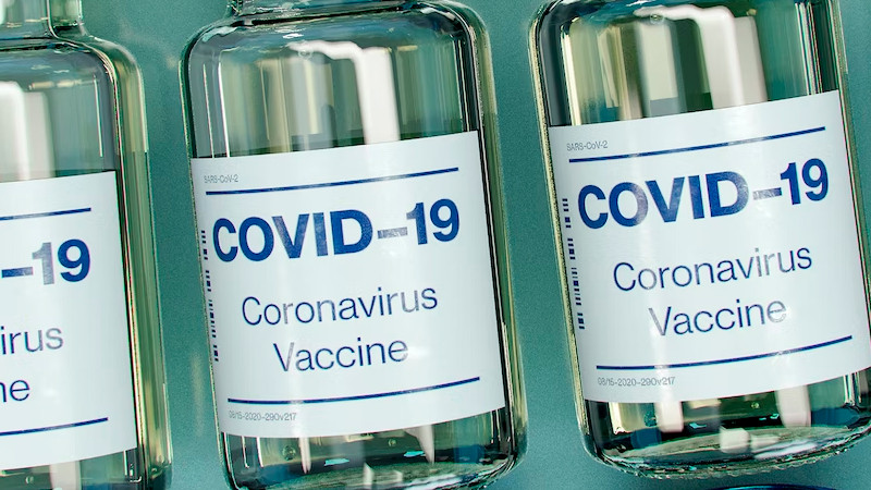 Vacuna Moderna podrá comprarse en farmacias y hospitales a partir de próxima quincena 