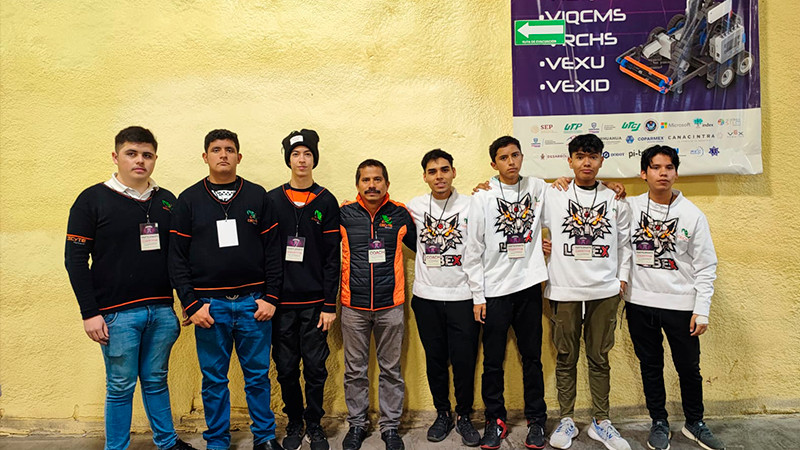 Estudiantes del Cecytem participan en  campeonato internacional de robótica 