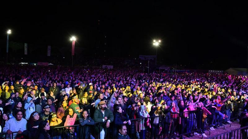 Con El Gran Silencio se cimbran, cantan y bailan 18 mil en Morelia, Michoacán