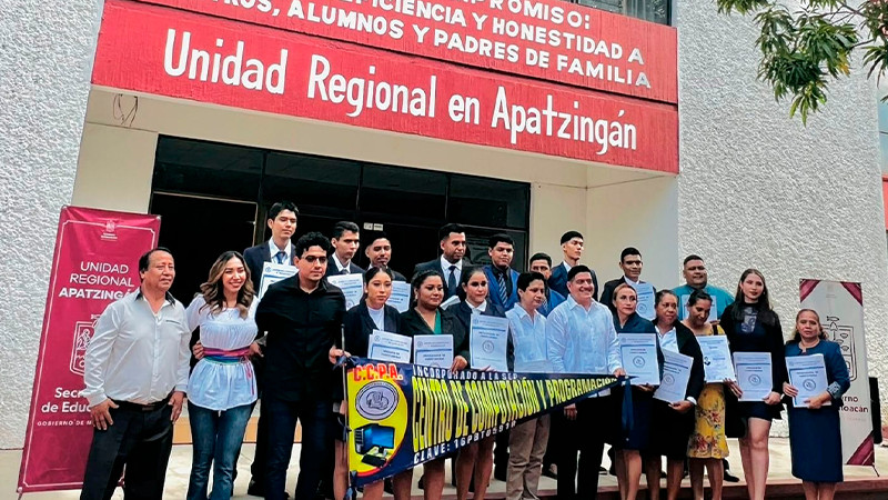 Concluyen adultos su formación laboral con SEE 
