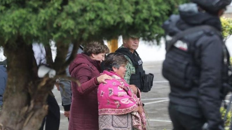 Delfina Gómez visita Texcaltitlán tras enfrentamiento entre pobladores y grupo delincuencial 
