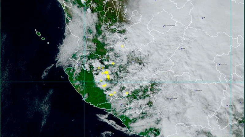 Chubascos y lluvias puntuales fuertes se pronostican en Michoacán durante esta tarde 