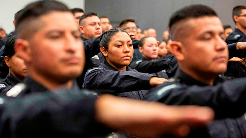 Se gradúan 210 nuevos policías de proximidad de Querétaro  