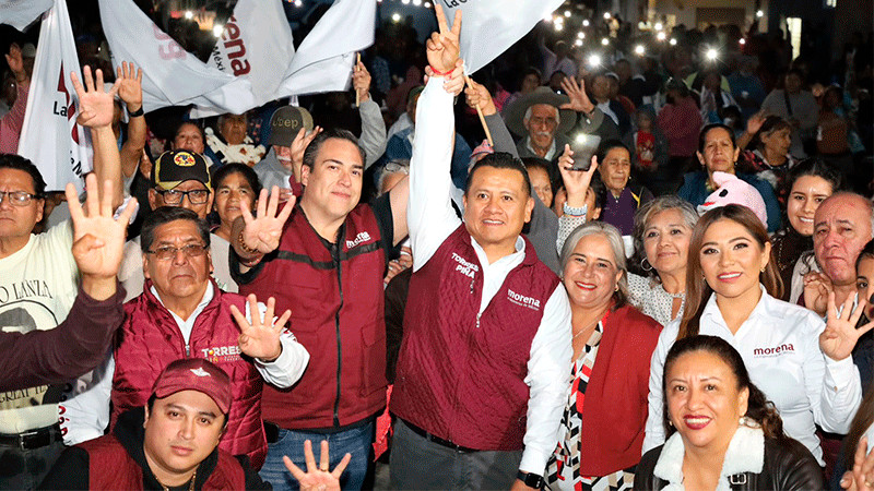 Uruapan arropa candidatura de Torres Piña al Senado 