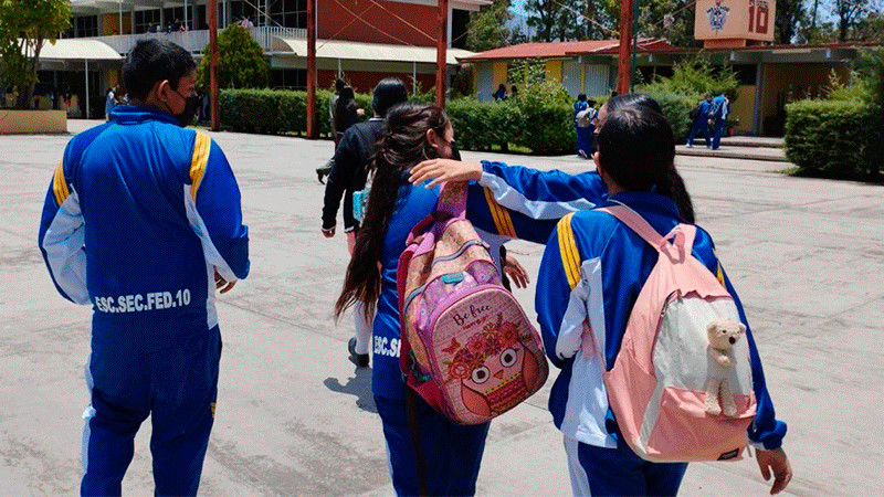 A guardar la mochila; más de 1.2 millones de estudiantes inician vacaciones 