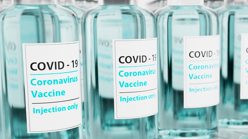 Llega a México primer cargamento de vacunas actualizadas Pfizer contra Covid-19 