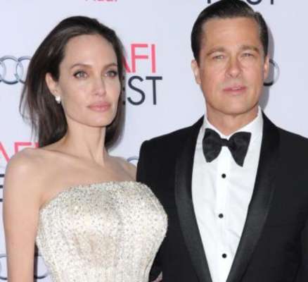 Angelina Jolie pide divorcio a Brad Pitt 
