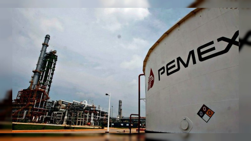 Denuncian refinería de Pemex por emisiones contaminantes en Nuevo León 