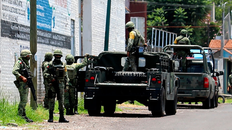 Ejército Mexicano confisca 34 armas de fuego con 417 cargadores en Poncitlán, Jalisco  