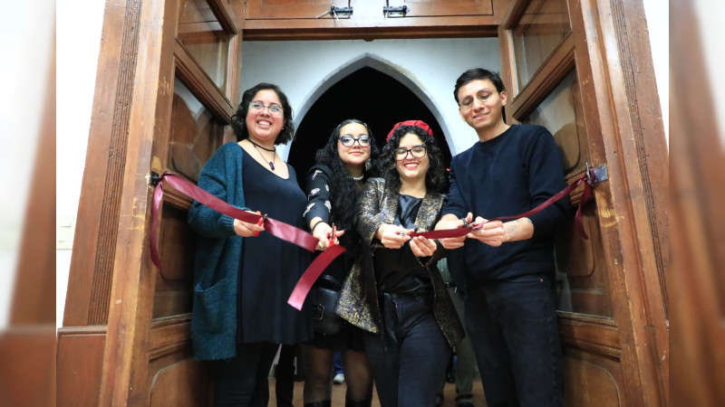 Inauguración Exitosa de la Exposición "Heridas" del Colectivo de Jóvenes Artistas "Tiamat" en Uruapan