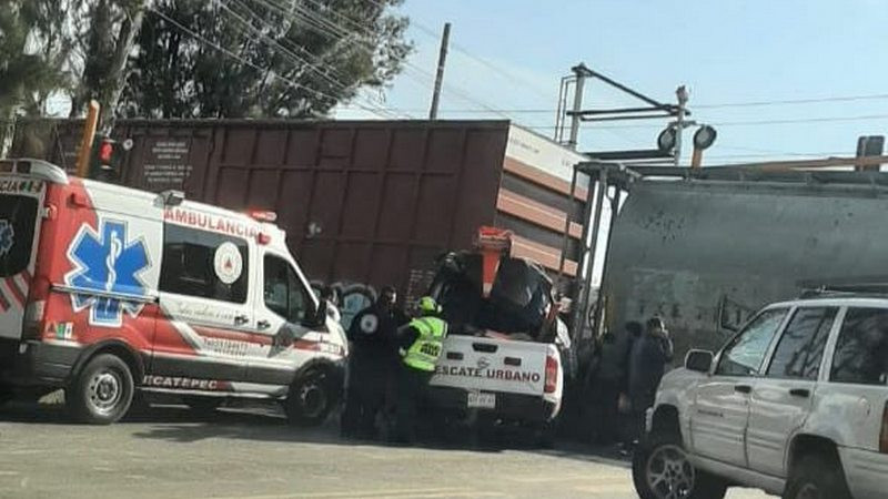 Ciclista pierde la vida al ser arrollado por tren, en Ecatepec 
