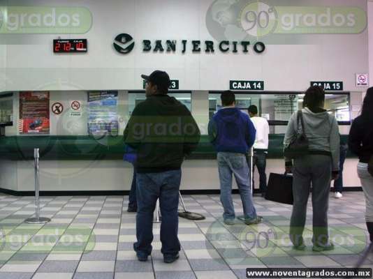 Asaltan sucursal de Banjército en Lázaro Cárdenas, Michoacán - Foto 0 
