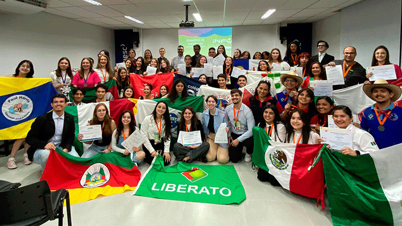 Estudiantes del Cecytem ganaron en 2023 más de 100 medallas 