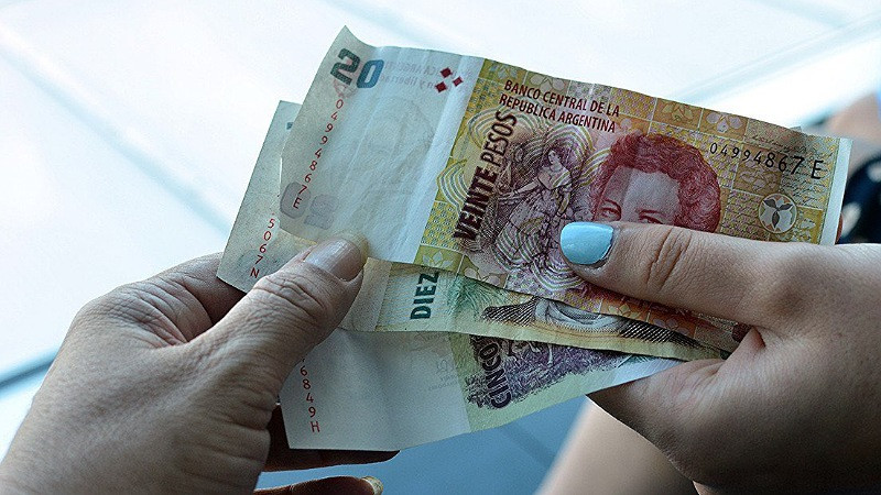 Por la alta inflación, Banco Nacional de Argentina emitirá billetes de mayor denominación 