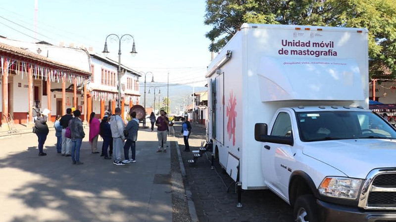 Salud Michoacán realizó más de 29 mil mastografías gratuitas en unidades móviles