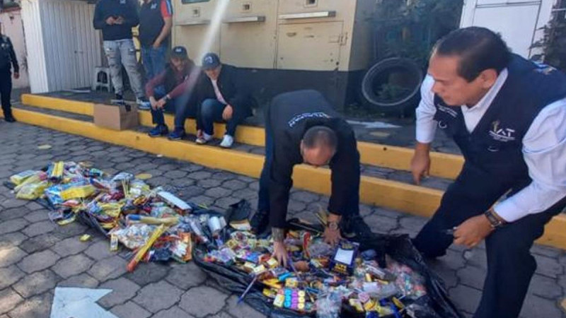 Decomisan 18 kilos de pirotecnia en mercados de Tlalpan 