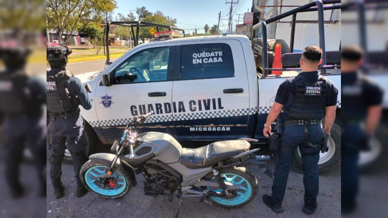 En ocho municipios de Michoacán recuperan 14 vehículos; hay tres detenidos