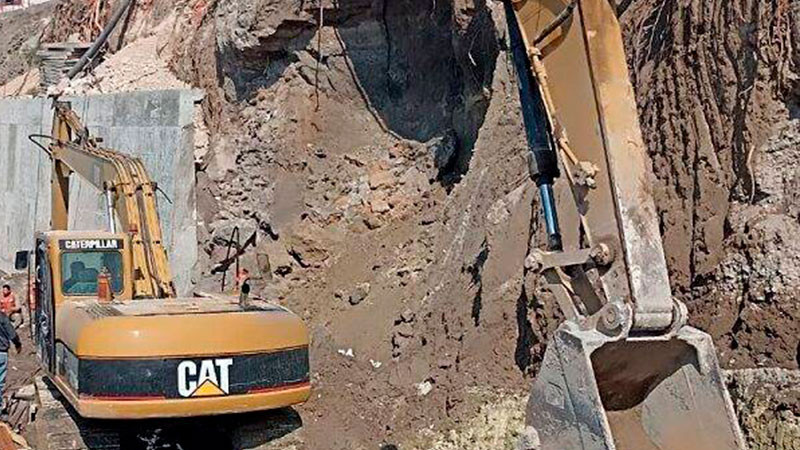 Una persona sin vida y 3 lesionados fue el saldo de dejó un derrumbe de un talud en Hidalgo 