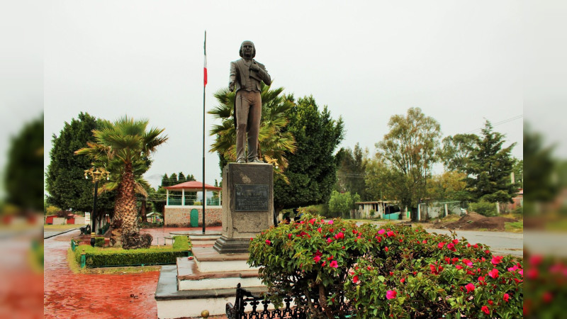 Contepec invita a ceremonia cívica por aniversario del natalicio de Melchor Ocampo 